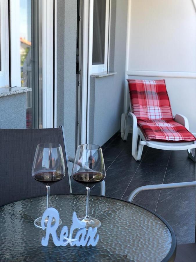 Apartmani Bolero - Obiteljski Odmor Vodice Buitenkant foto