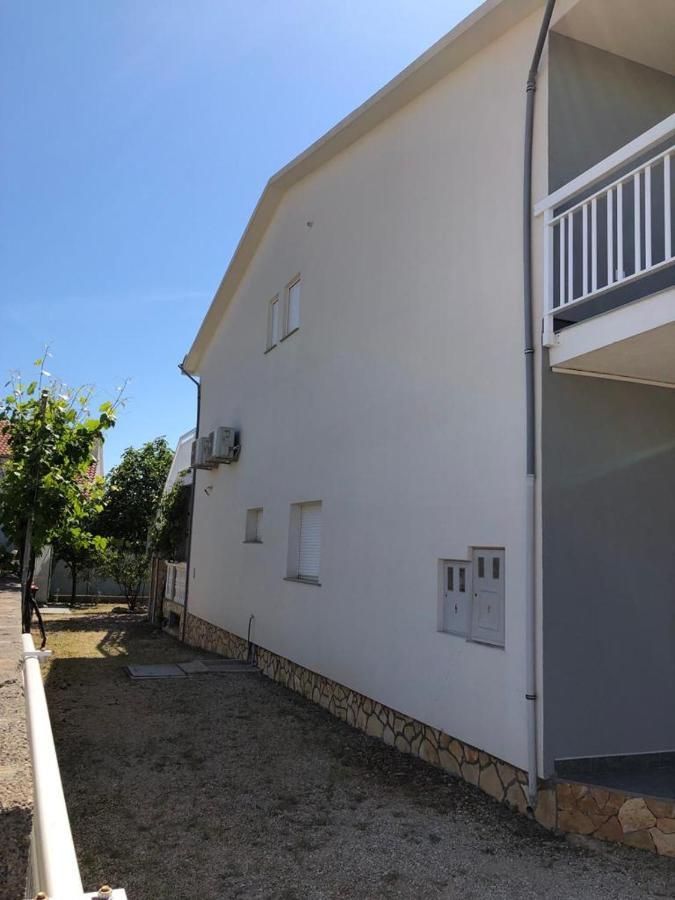 Apartmani Bolero - Obiteljski Odmor Vodice Buitenkant foto