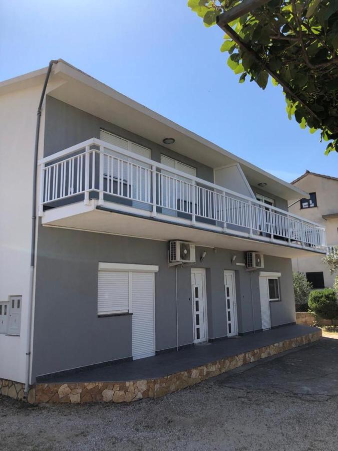 Apartmani Bolero - Obiteljski Odmor Vodice Buitenkant foto