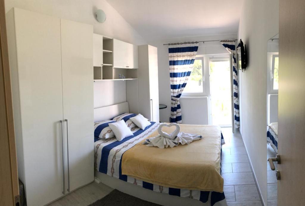 Apartmani Bolero - Obiteljski Odmor Vodice Buitenkant foto